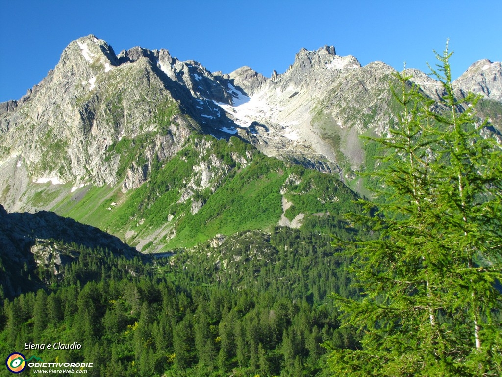 02 Monte Torretta e Corni di Sardegnana.JPG